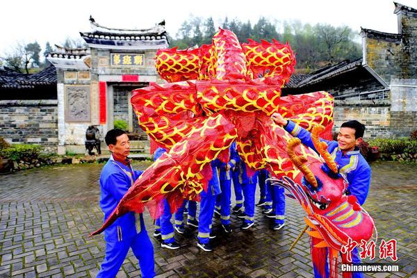 罗永浩官宣发布小野电子烟一代_CN2服务器哪家便宜