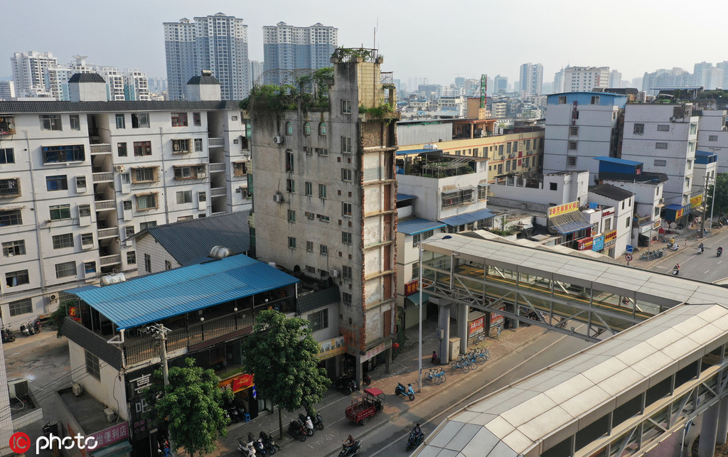 白百何高调复出后的造型越来越知性_LXC挂机宝