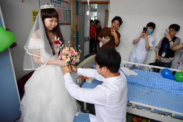 还有比刘诗诗生子更好的《步步惊心》番外吗？_挂机宝雷电模拟器