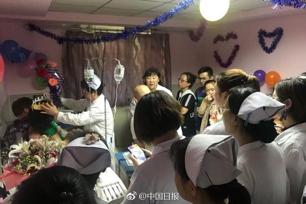 NBA综述：勇士胜火箭系列赛1-0 绿军首战大胜雄鹿_云电脑客服多开