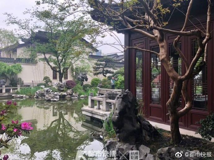 人民币中间价下调3点 报6.7310