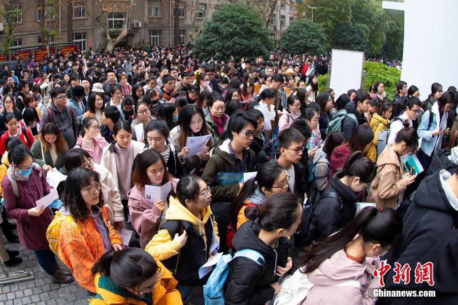 以色列高颜值高战斗力的女兵 都是怎样炼成的
