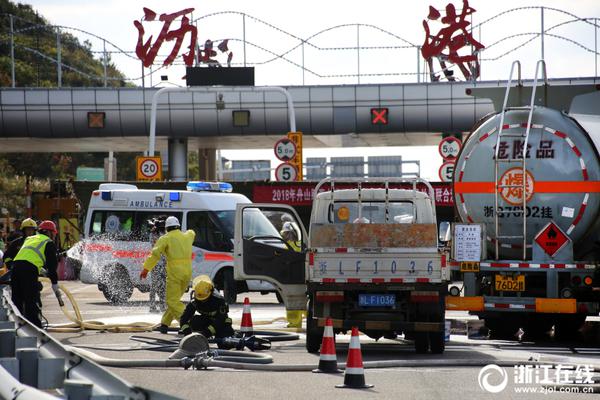 真全球首款折叠屏手机:柔宇柔派终于开卖_云软件