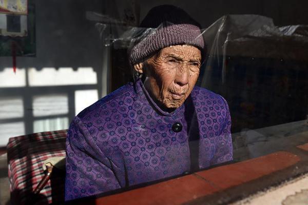 中国茶馆的发展简史：社会的一个窗口和缩影_挂机宝客服