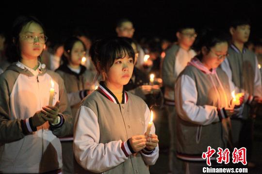 只要能活得好，她不介意做个毒妇