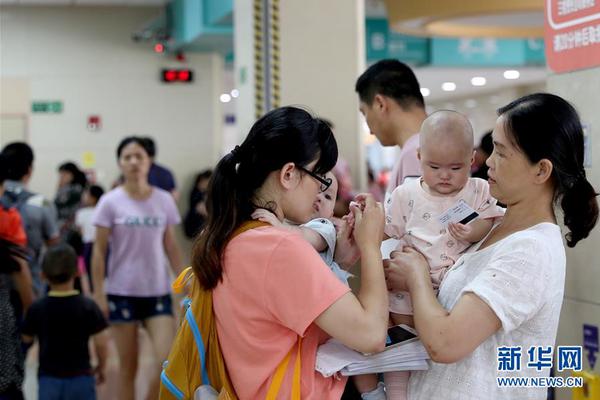 小学生作文火了，家长看了又气又乐，语文老师都不忍心批评_云电脑自动分配