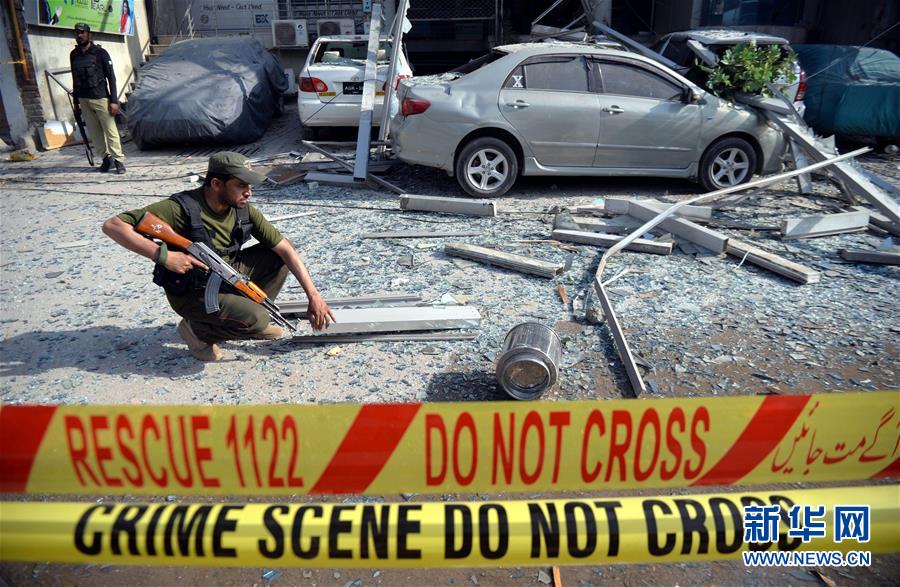 游客三亚夜潜拣螺被困礁石 1人溺亡