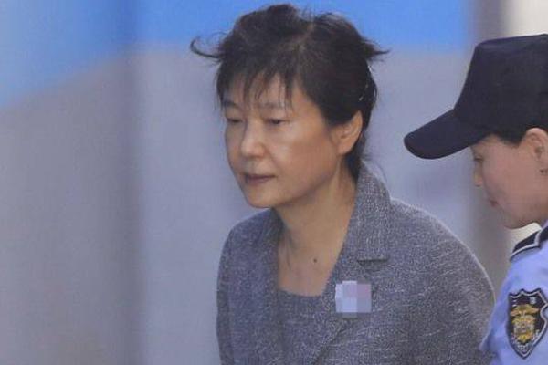 出鞘：我海军70周年活动有哪些亮眼小国舰艇？_CN2 VPS