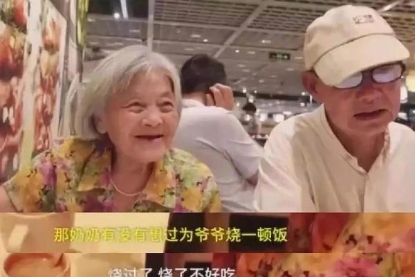 用一部传记,怀念斯坦·李