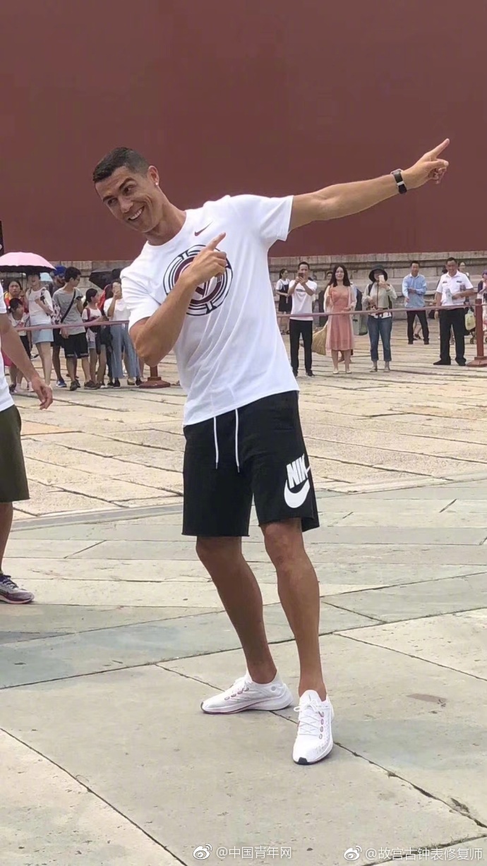 NBA季后赛-杜神35分勇士胜火箭_AI训练服务器