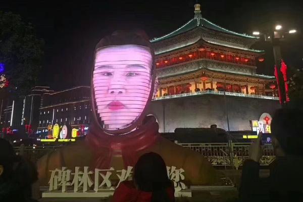 中方回应美两艘军舰通过台湾海峡_9929晚高峰
