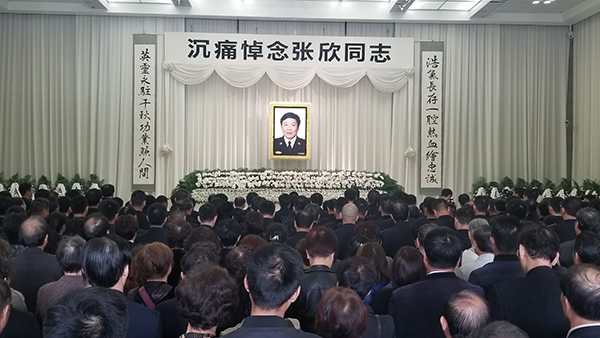 韩寒谈与吴京沈腾一起反盗版:我们是受害者联盟_云工作站