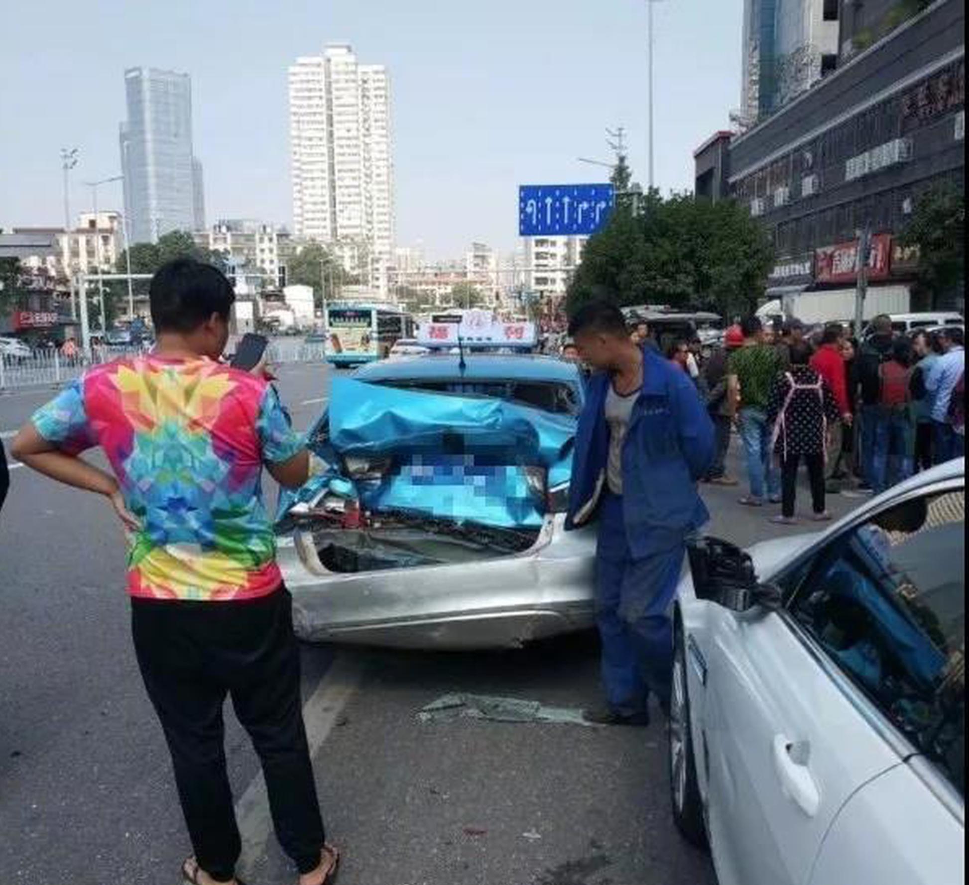 妻子：买超否认因吃醋而求婚
