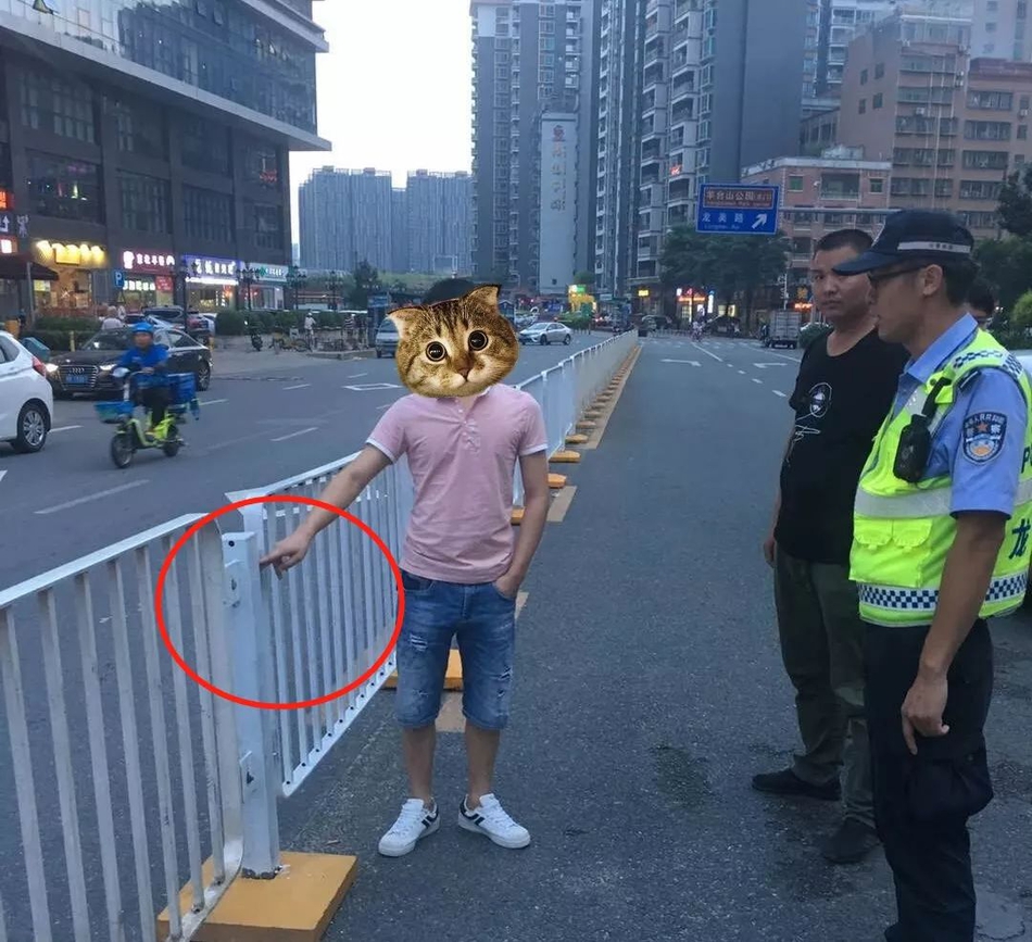 伦敦机场附近浓烟滚滚