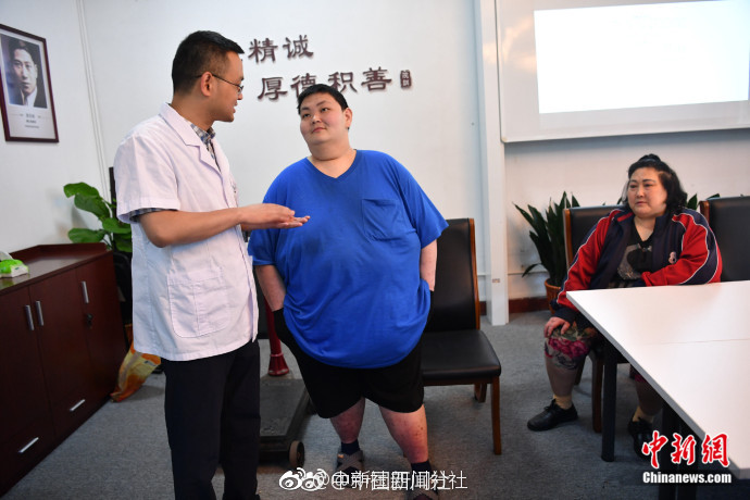 享受退休生活 诺天王与妻子在墨西哥海边度假