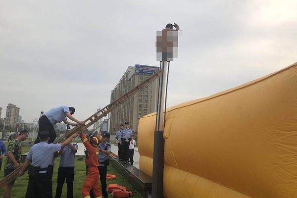2.0T带四驱，这奥迪又降2万，人称平价小A7，终于火了！_挂机宝开发环境