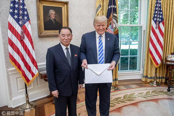 火车时速仅有30公里,柬埔寨首相求助中国_云电脑命令行