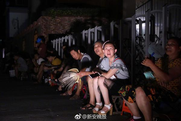 李泽楷港姐女友亿元豪宅曝光_挂机宝带宽