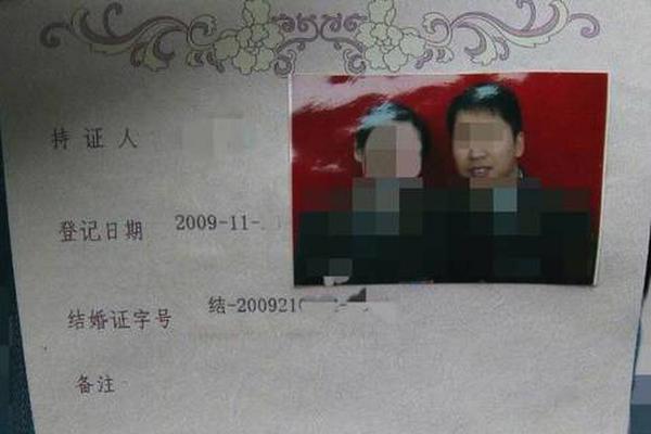 汤神疑似垫脚哈登不吹!爵士喊冤