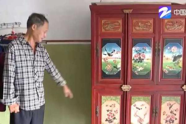 央视女主持王小骞41岁意外当妈，如今4岁女儿长这样_挂机宝怎么用