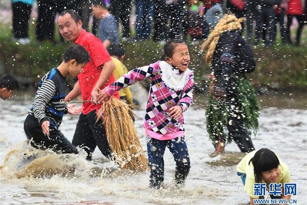 爹回来啦!爹回来啦!