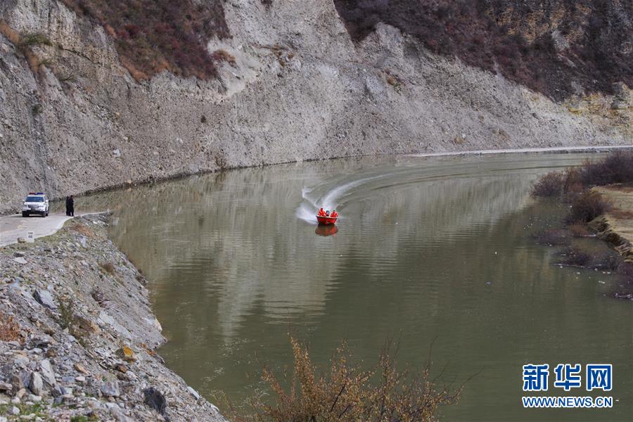 中方回应美两艘军舰通过台湾海峡_CN2企业邮箱