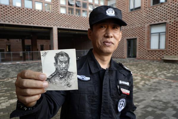 俄媒称现代航母依旧是“海上霸主”？