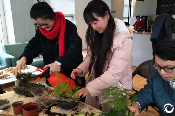 火箭勇士死磕!雄鹿战绿军!神器小炮剧透季后赛_云应用