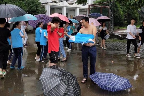 日媒：华为在手机芯片领域直追高通