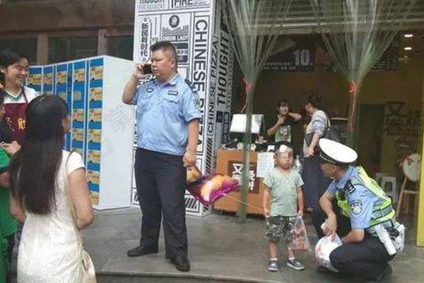 女子奔溃报警!自己养的9000块钱宠物鸡,被人偷去下锅!_香港CN2 VPS
