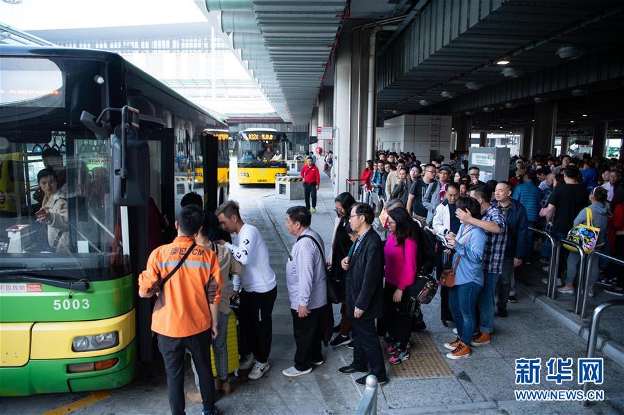 新一代加价王？雷克萨斯LM