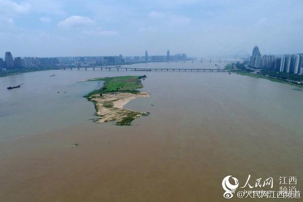 中国运8反潜机与美军还有明显差距_CN2服务器机房