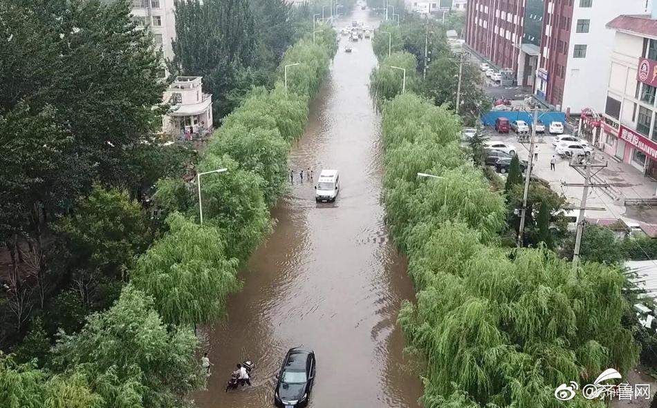 美军舰通过台湾海峡 外交部:全程掌握有关情况_挂机宝做网站