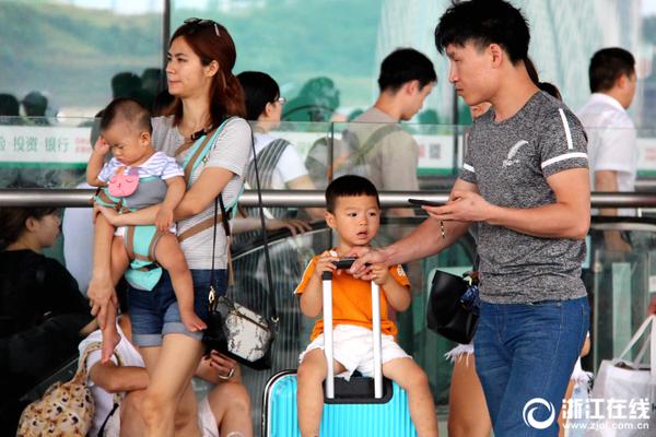 海南假宫颈癌疫苗后续：涉事医院主要负责人已被停职