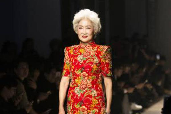 乐基儿晒照宣布产子 自曝停止社交动态照顾孩子 ​​​​_挂机宝迷你哆