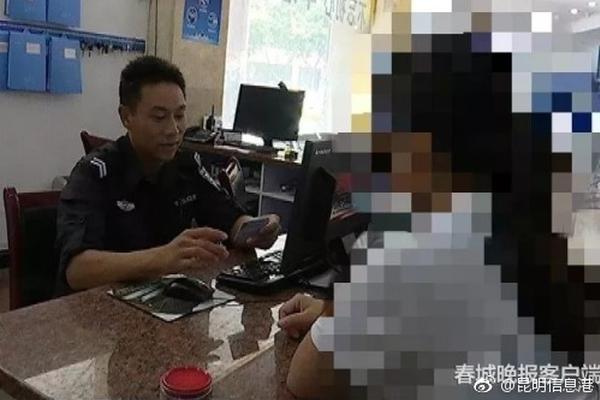 爆笑！花臂老爸给女儿换尿布_挂机宝客服