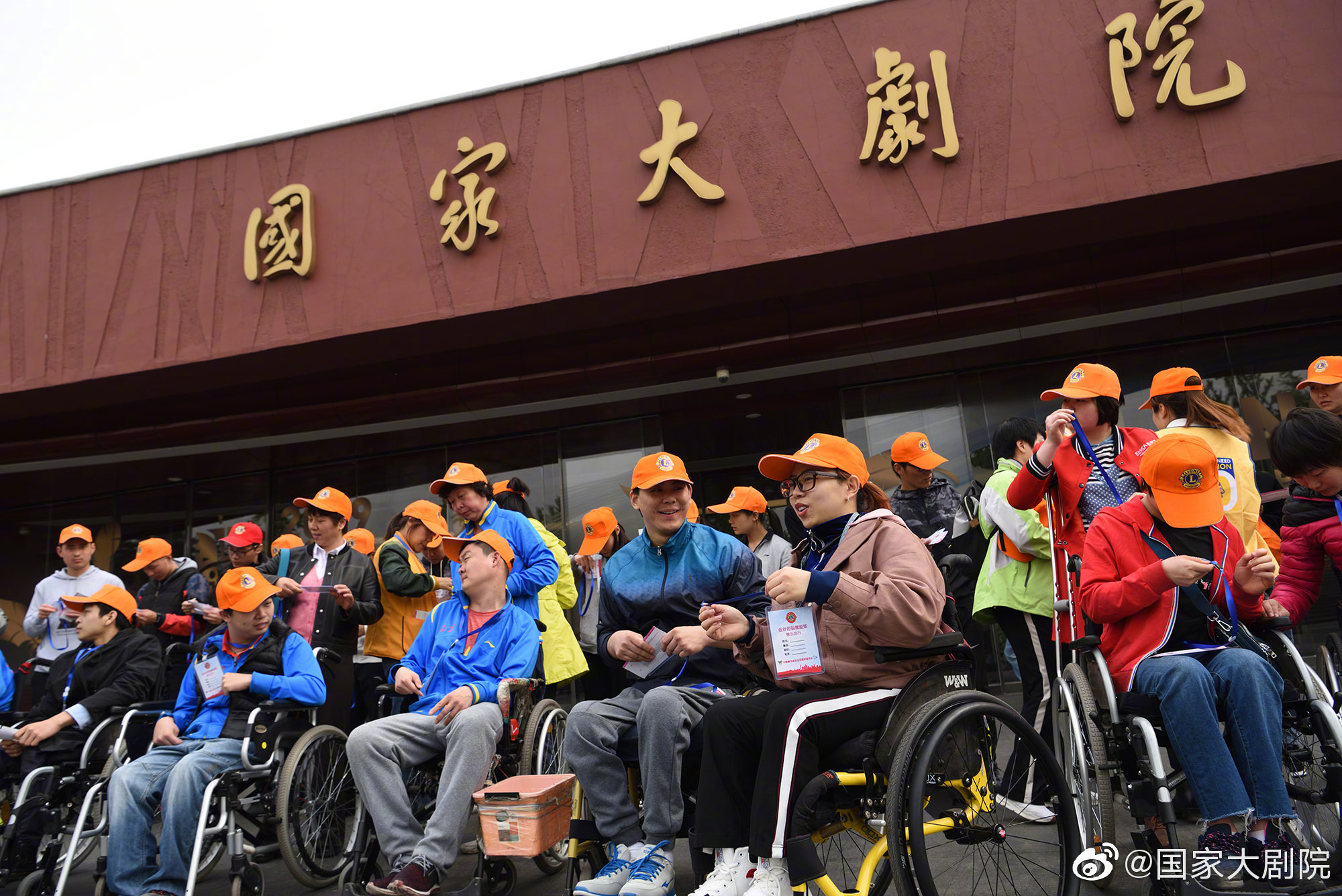 《比悲伤更悲伤的故事》_域名备案
