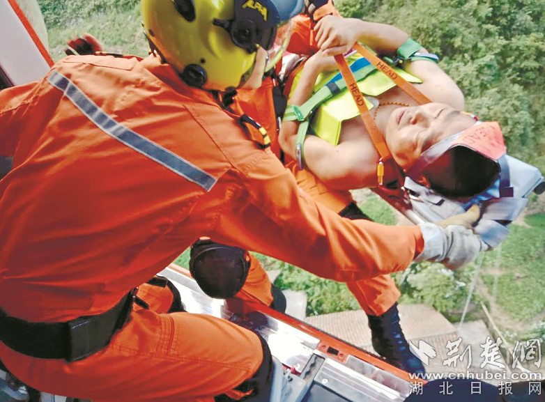 高考问答061:招考专家解读江苏新高考方案_CN2 GT线路
