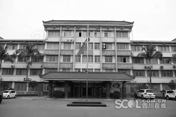 美小学生进洛杉矶州立大学
