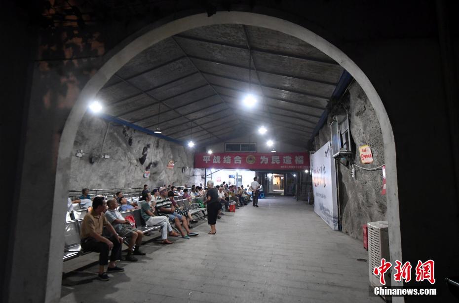 日媒：华为在手机芯片领域直追高通_9929免备案