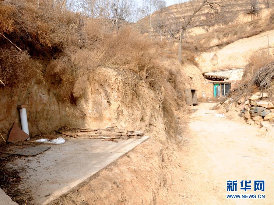市场震荡分化：上证50护盘涨1.75% 题..._云服务器企业认证优惠