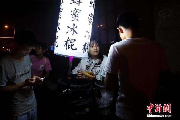 印度要造第二艘航母 但不久前唯一航母刚起火_云电脑加速