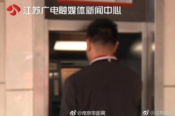 重磅!广州出台“抢人”新政:本科连续半年社保即可入户!_高性能计算云服务器