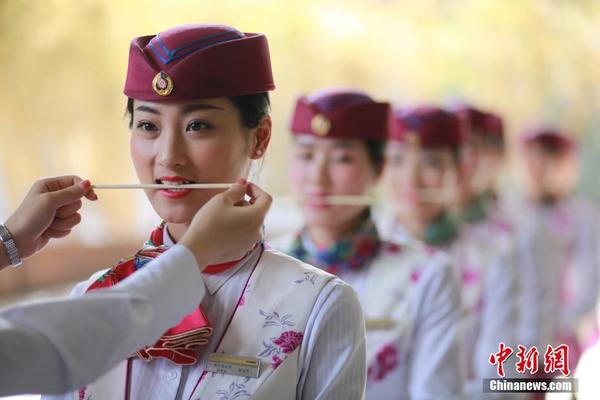 微访谈：林怡谈教育应很自然_CN2微服务