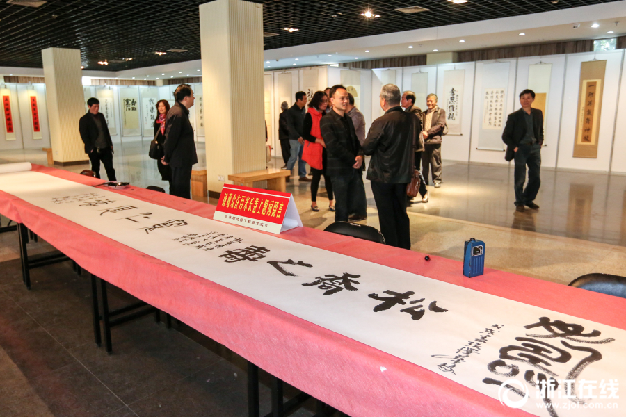 这部悬疑双女主剧还是这么姬烈_挂机宝湖北襄阳