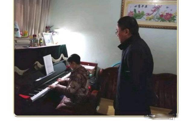 美国男子被自己养的大鸟杀死，他的100只神奇动物将被..._云服务器物理机