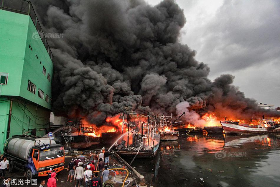 哪里可以开域名店铺_挂机宝零售