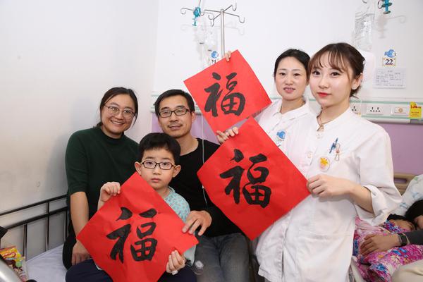 沈梦辰穿上婚纱了！！关晓彤这次的红毯裙我无法吐槽_挂机宝纯净IP
