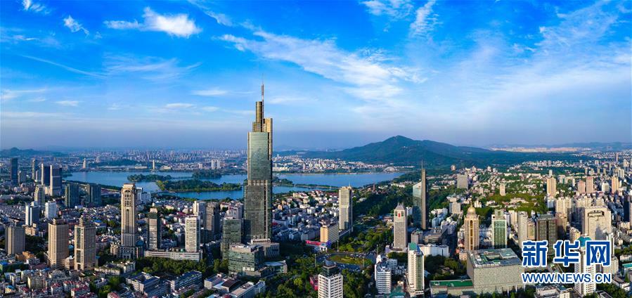 对赌代价：冯小刚郑恺需补偿华谊兄弟8800万_9929线路