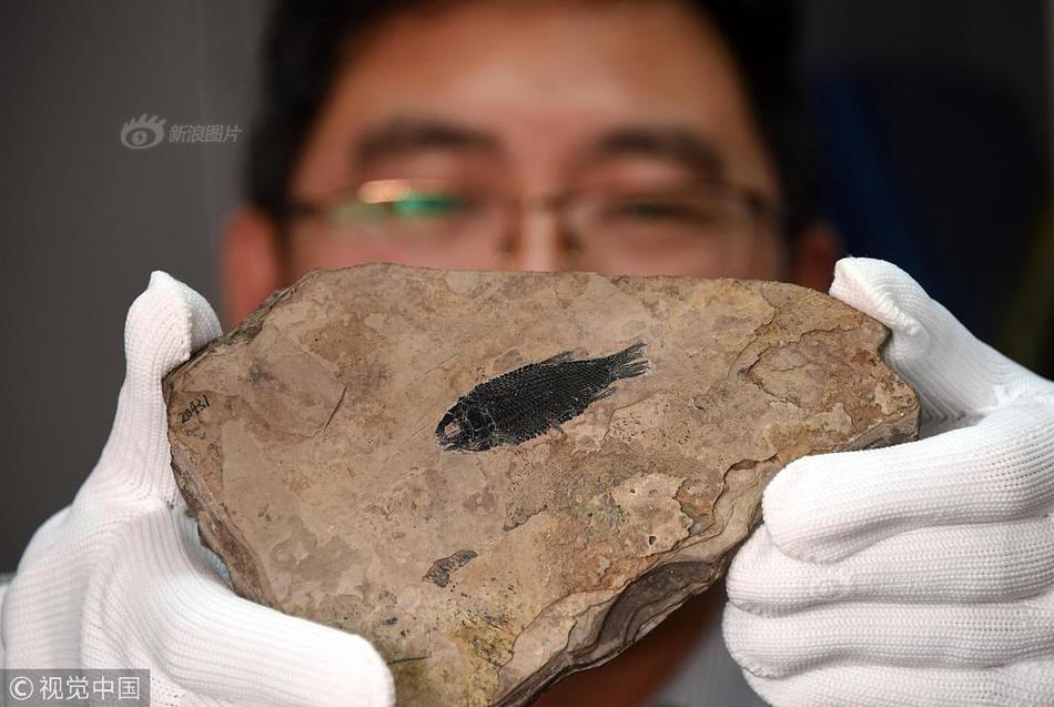 世锦赛丁俊晖次阶段反击赢六局 9-7反超特鲁姆普_对象存储